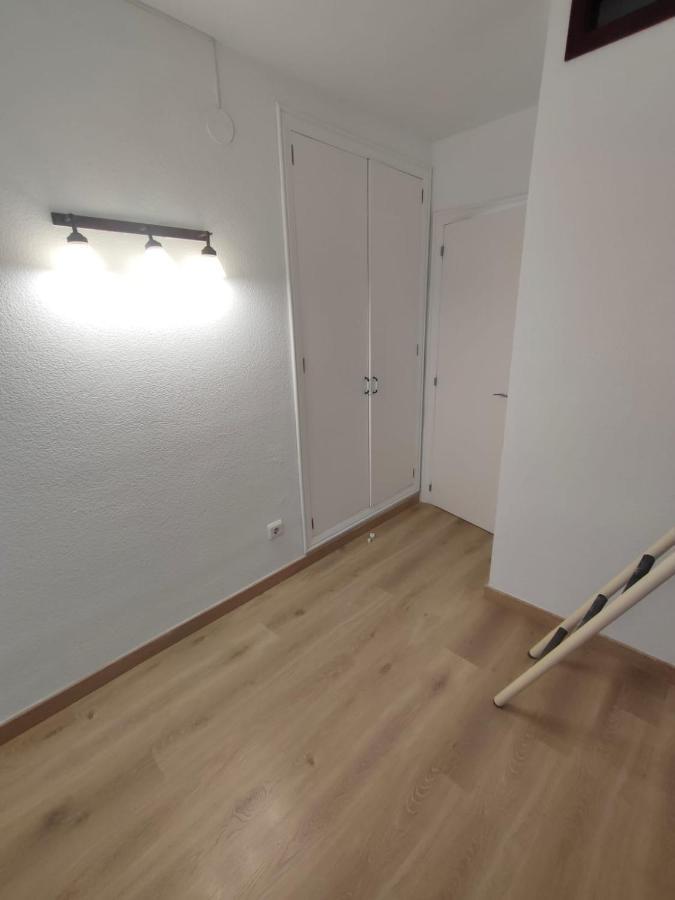 Very Lightful Apartment. Incredible Sea Views. Big Terrace, Swimming Pool. Ac. Very Close To Alicante City Center. Bagian luar foto