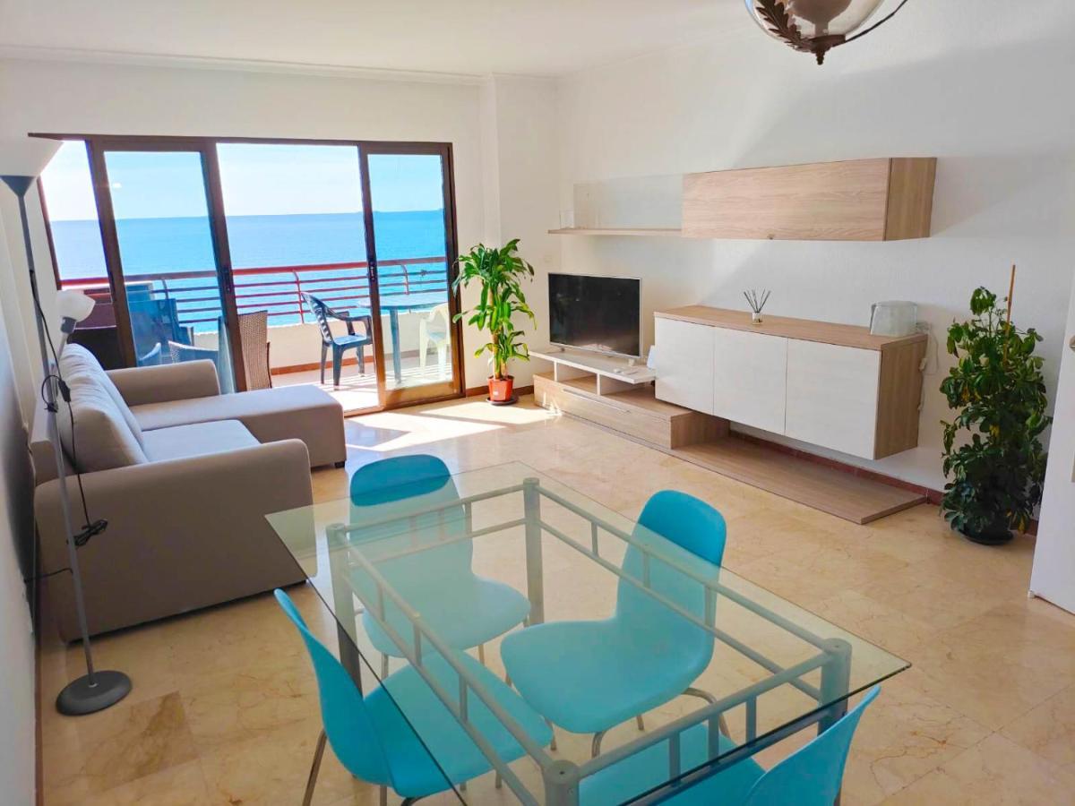 Very Lightful Apartment. Incredible Sea Views. Big Terrace, Swimming Pool. Ac. Very Close To Alicante City Center. Bagian luar foto