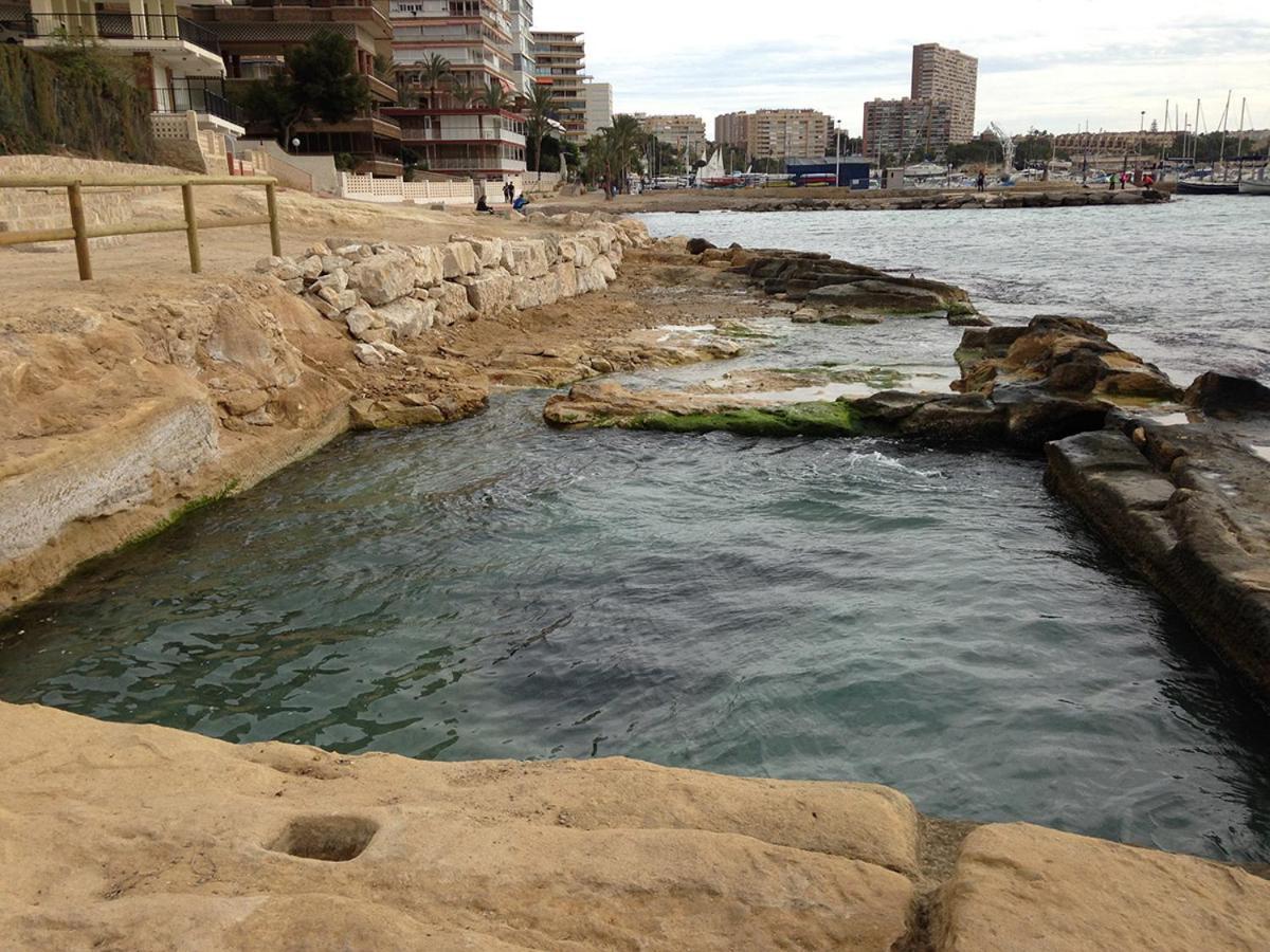 Very Lightful Apartment. Incredible Sea Views. Big Terrace, Swimming Pool. Ac. Very Close To Alicante City Center. Bagian luar foto